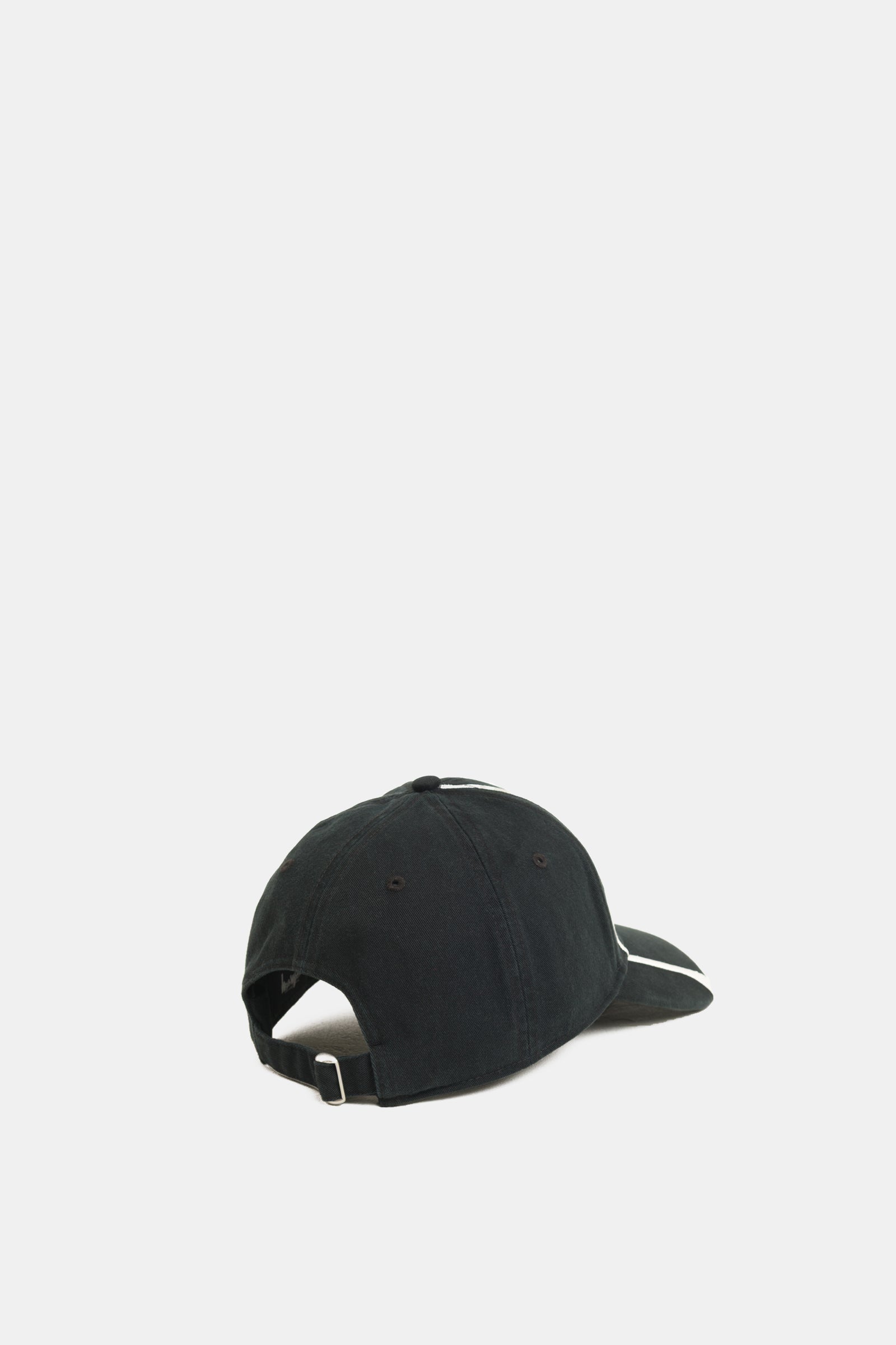 Lp S Oval Strapback Cap