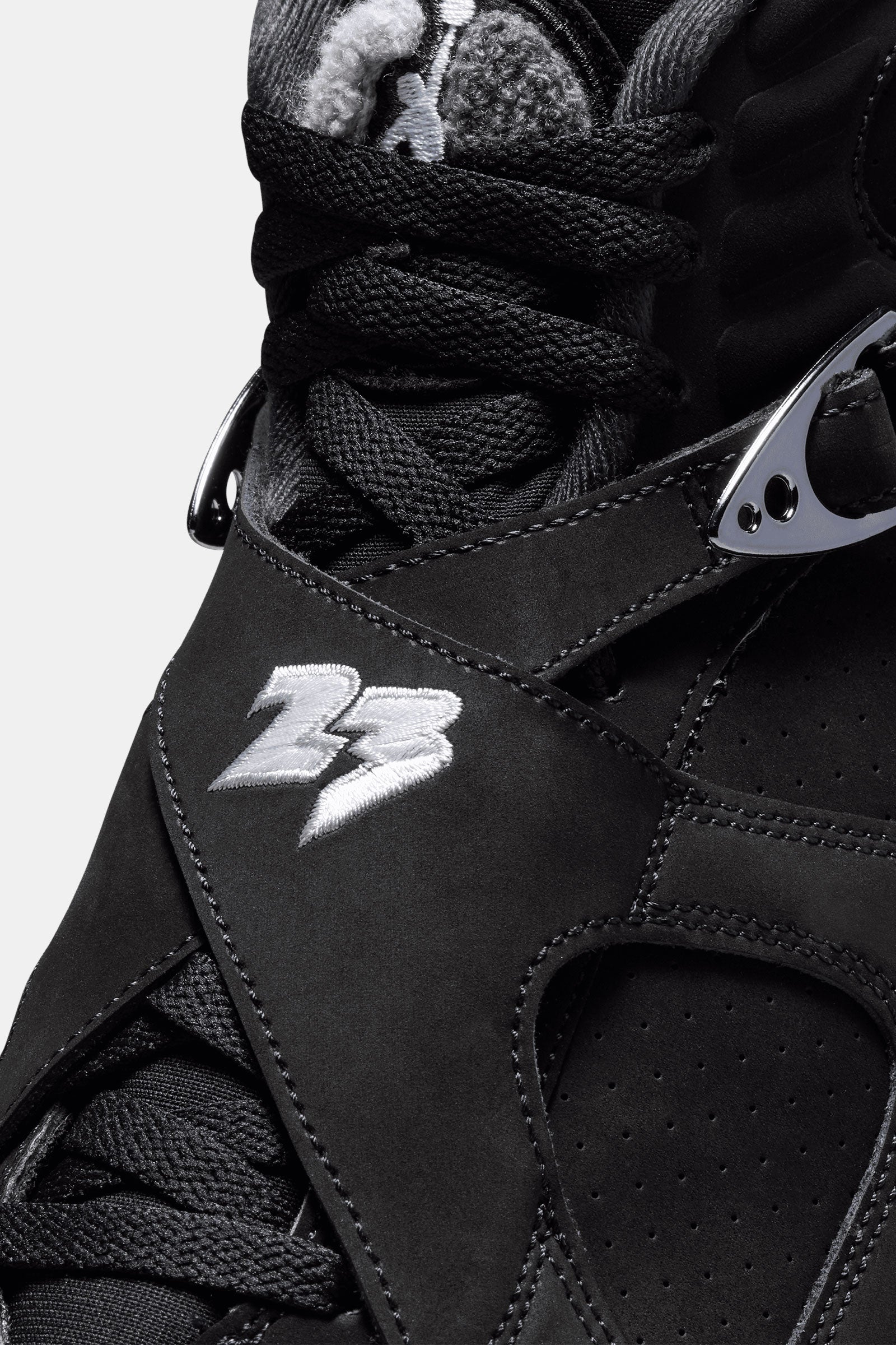 Air Jordan 8 Retro "Chrome"