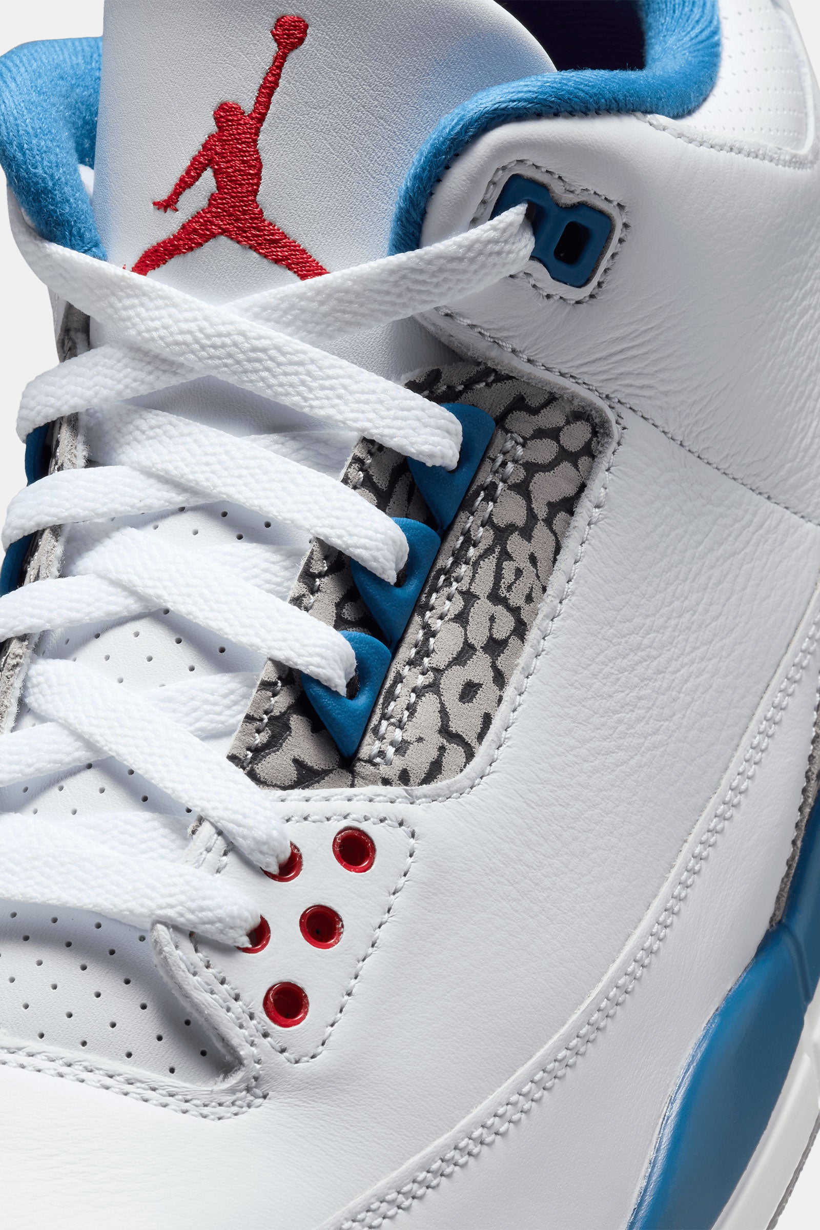 Air Jordan 3 Retro "True Blue"