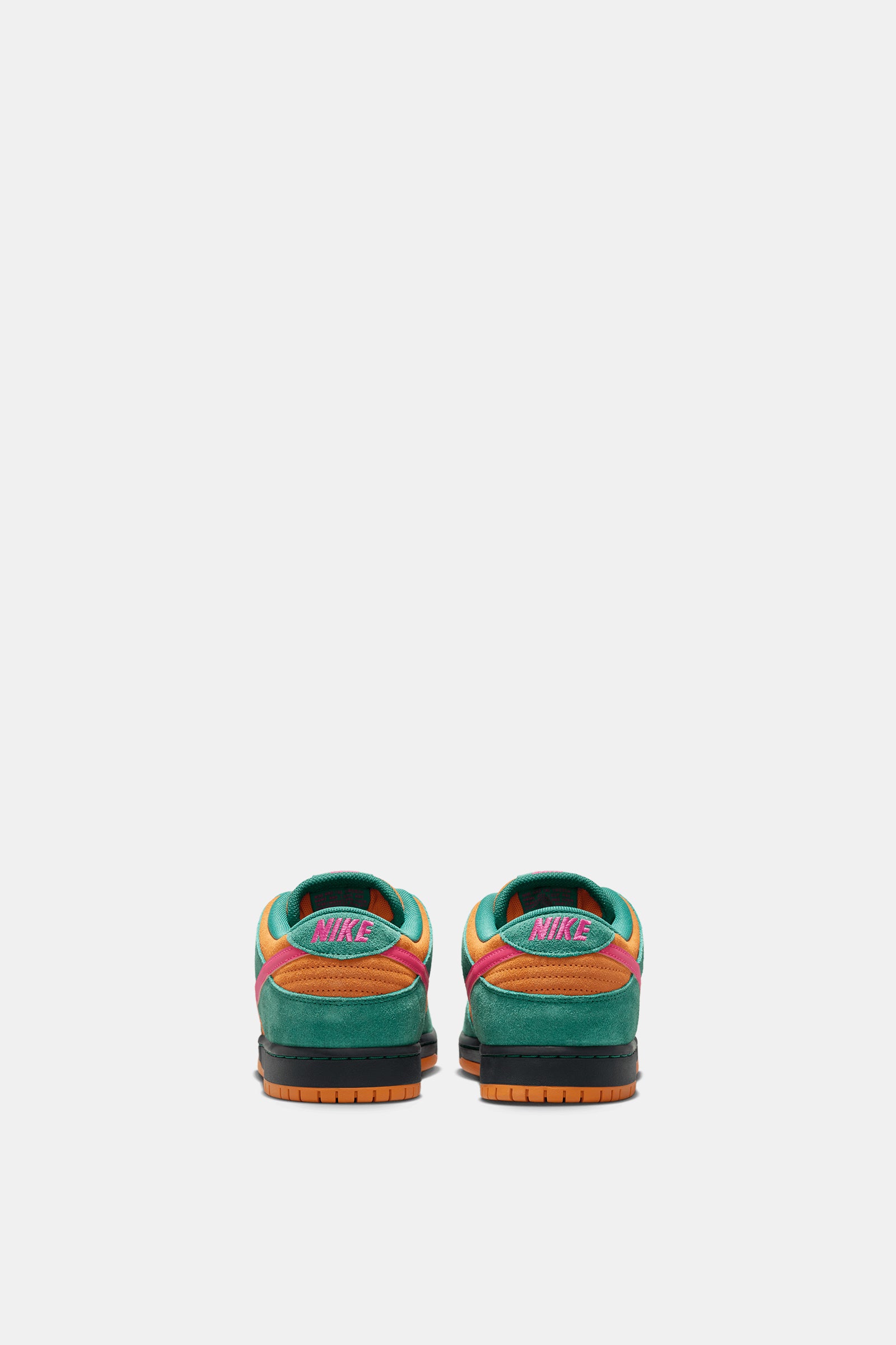 Nike SB Dunk Low Pro