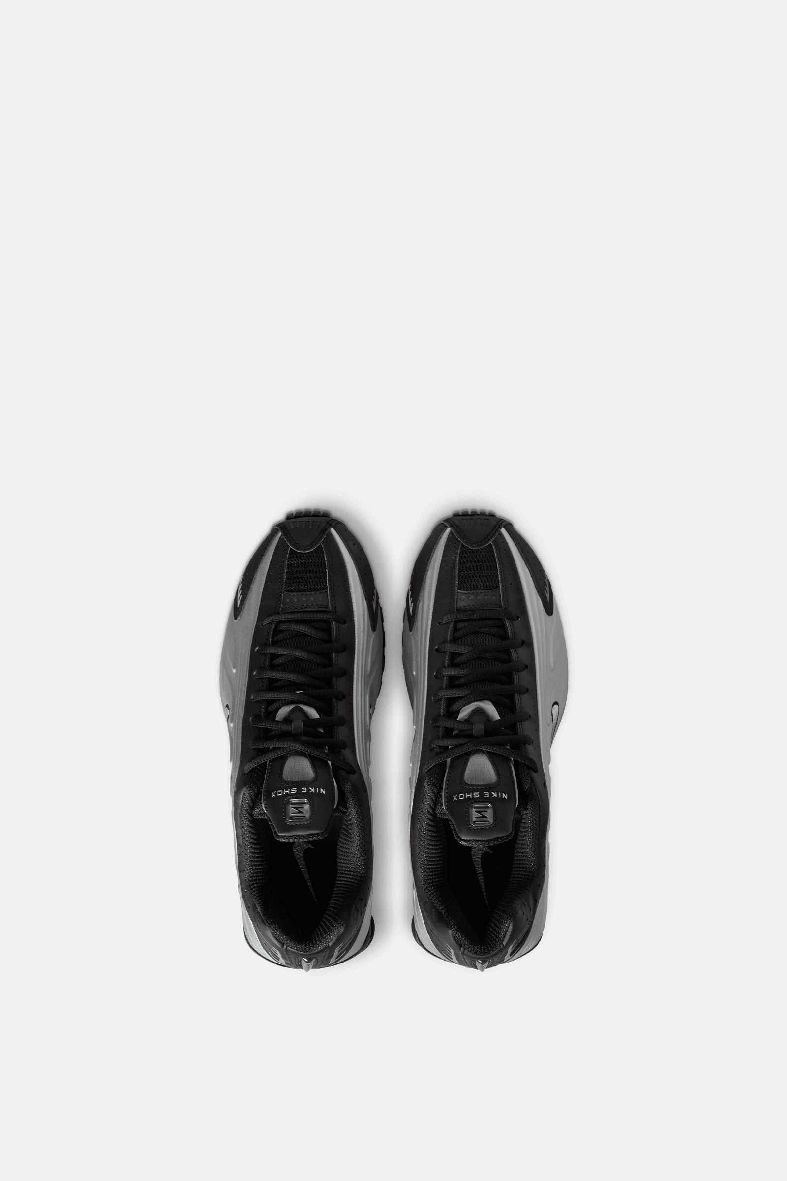 Nike Shox R4