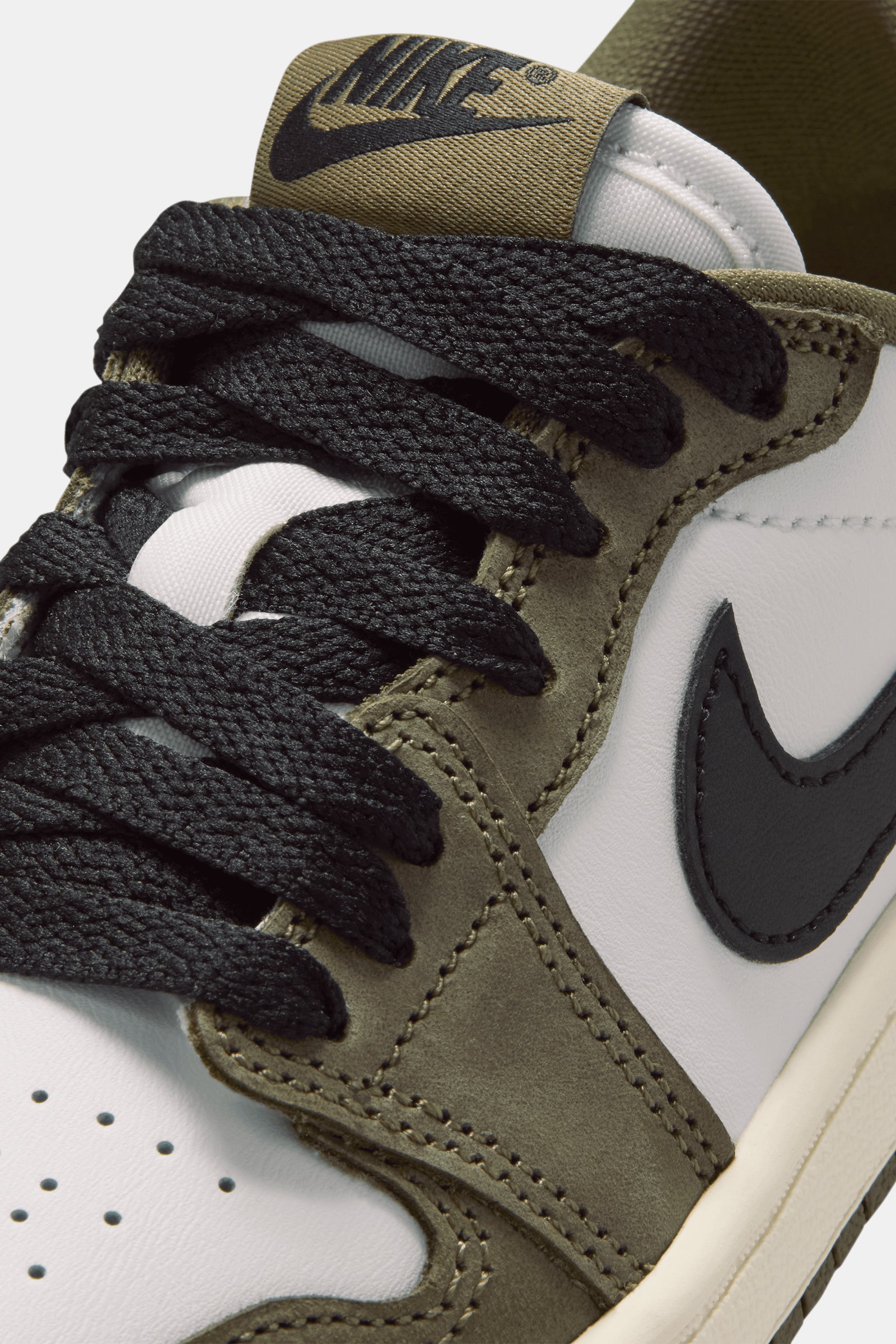 Jordan 1 Retro Low (PS) "Medium Olive"