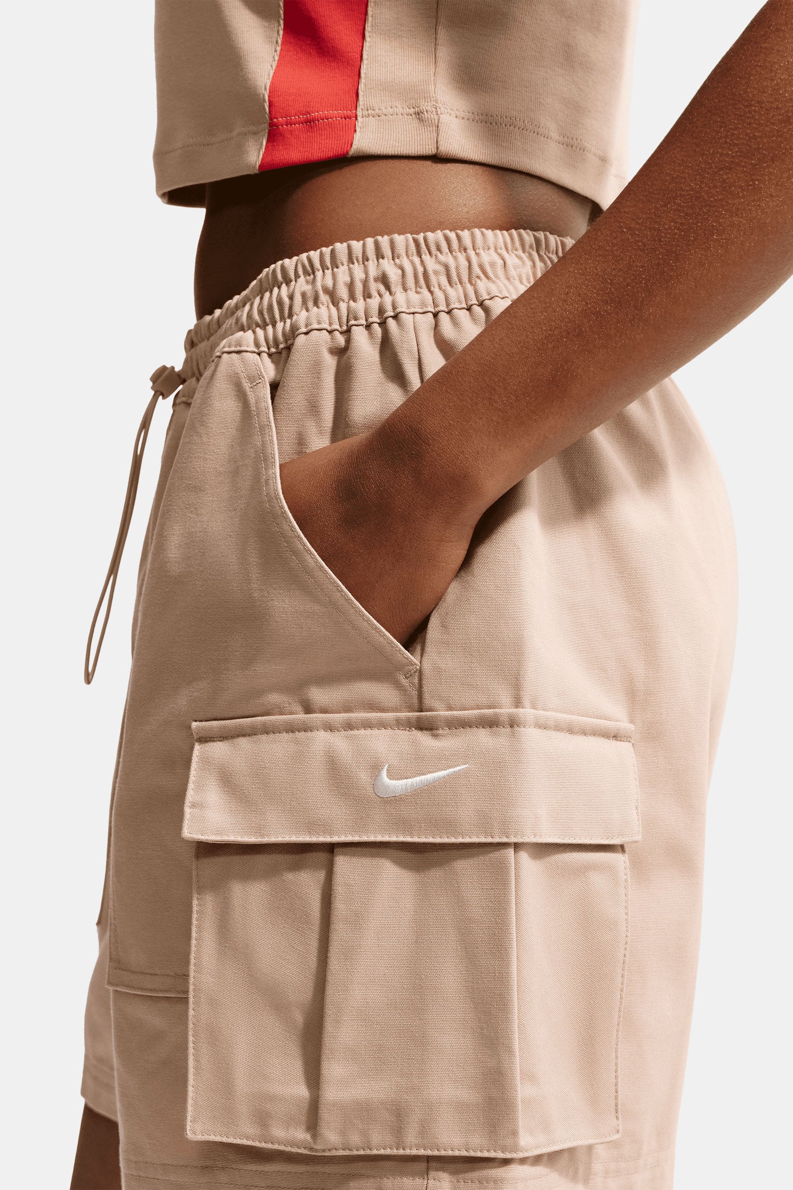 Women's Nike Sportswear Mid-Rise Loose 5" Cargo Shorts