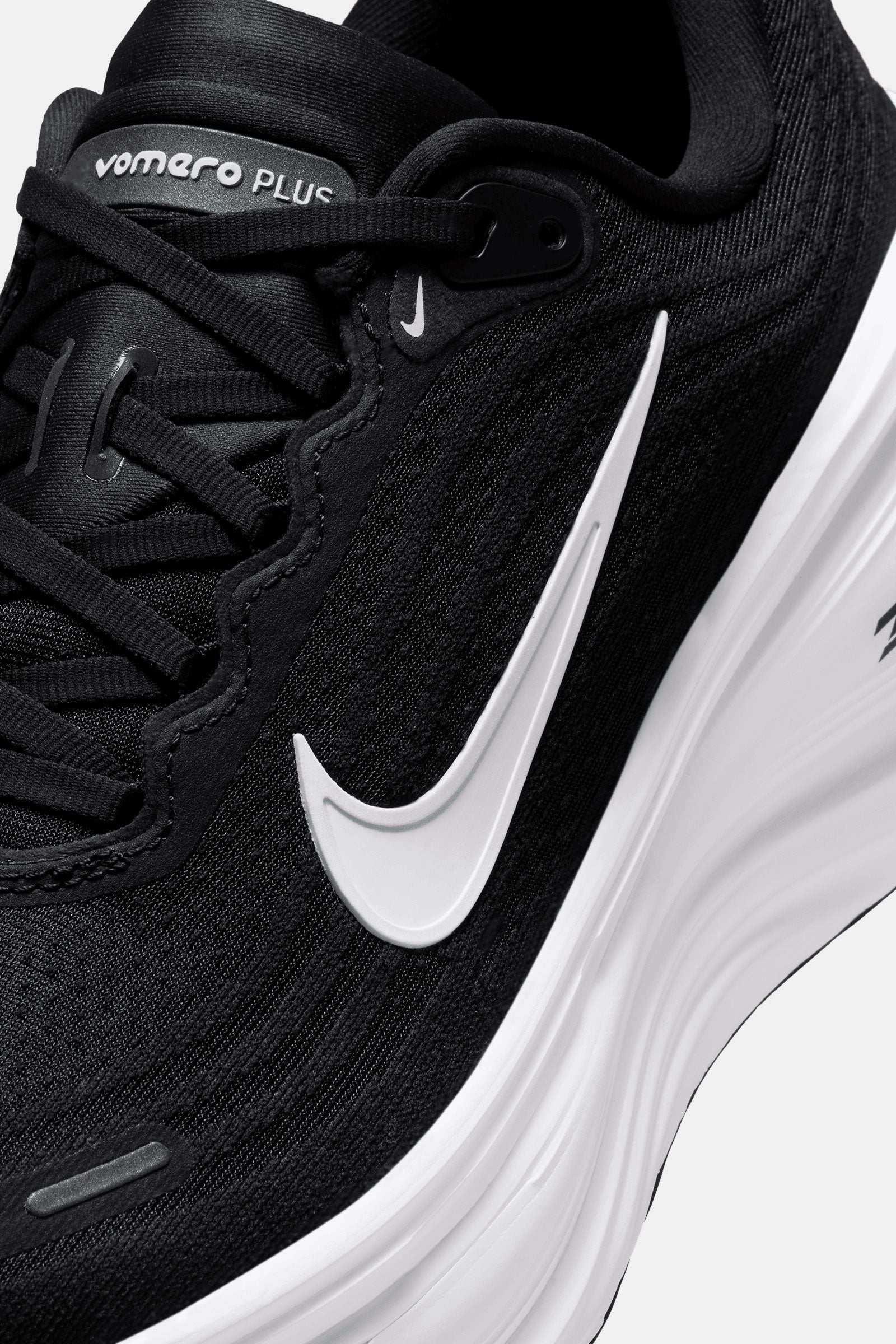 Nike Vomero Plus