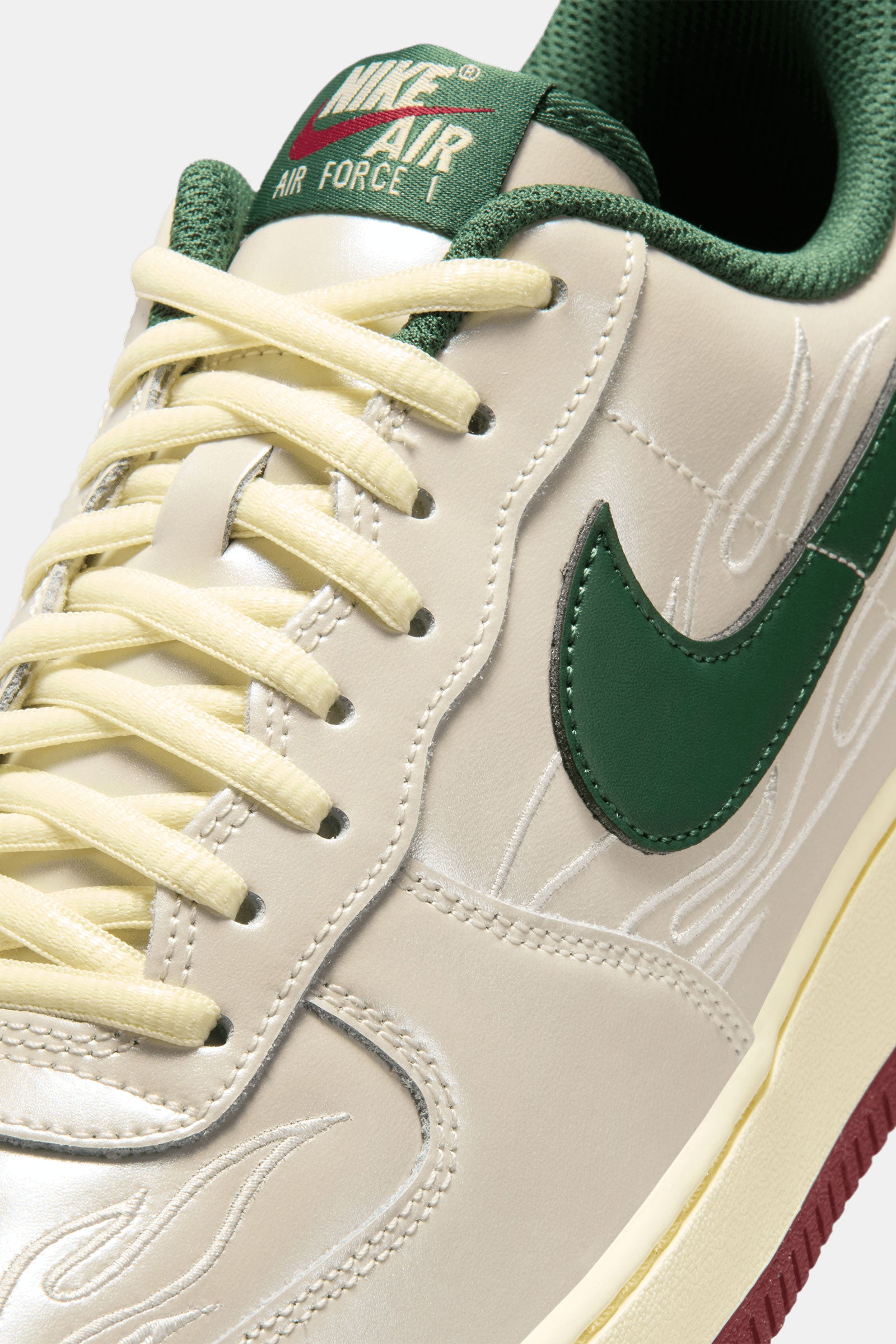 Nike Air Force 1 '07 LV8