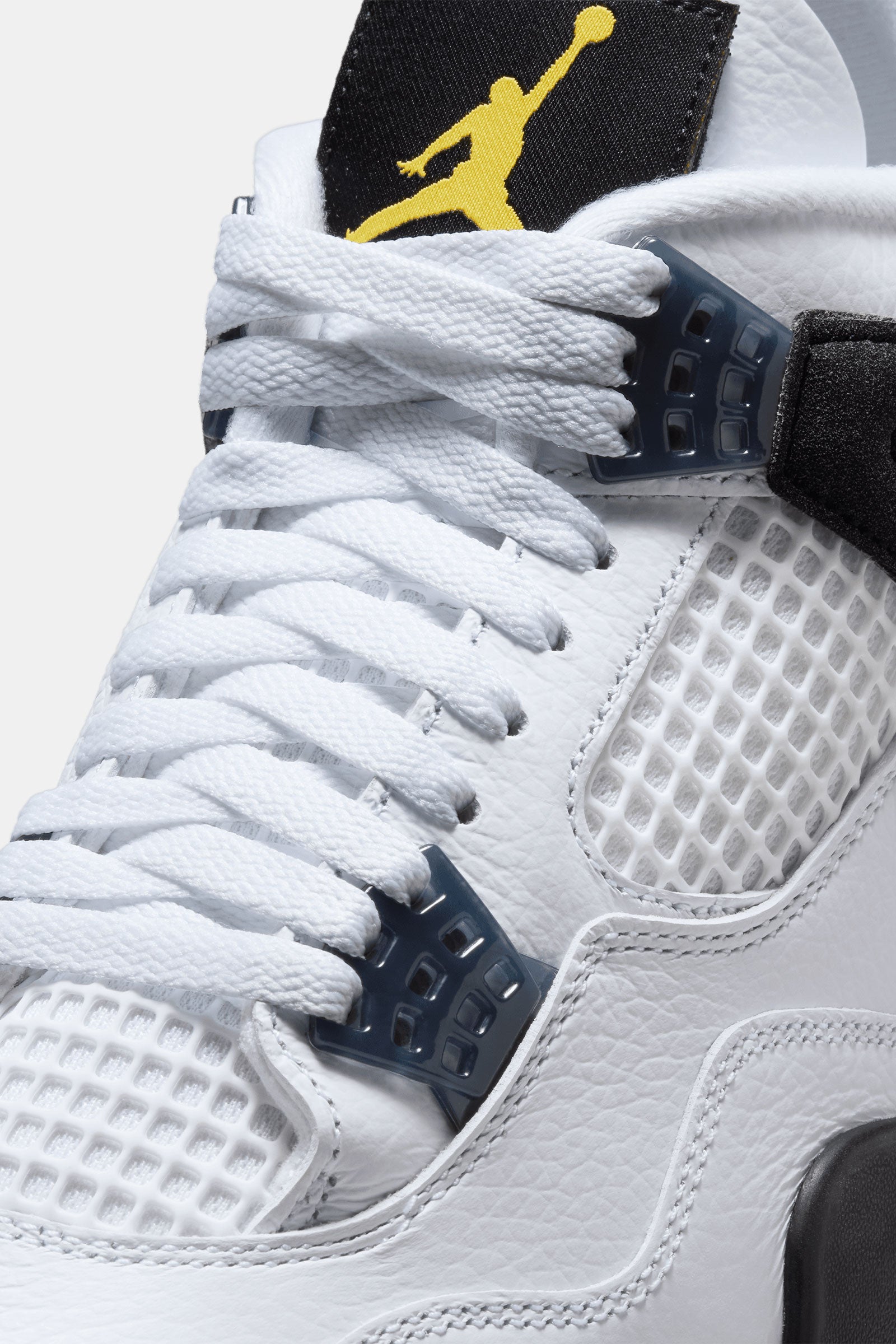 Air Jordan 4 Retro "Rare Air"