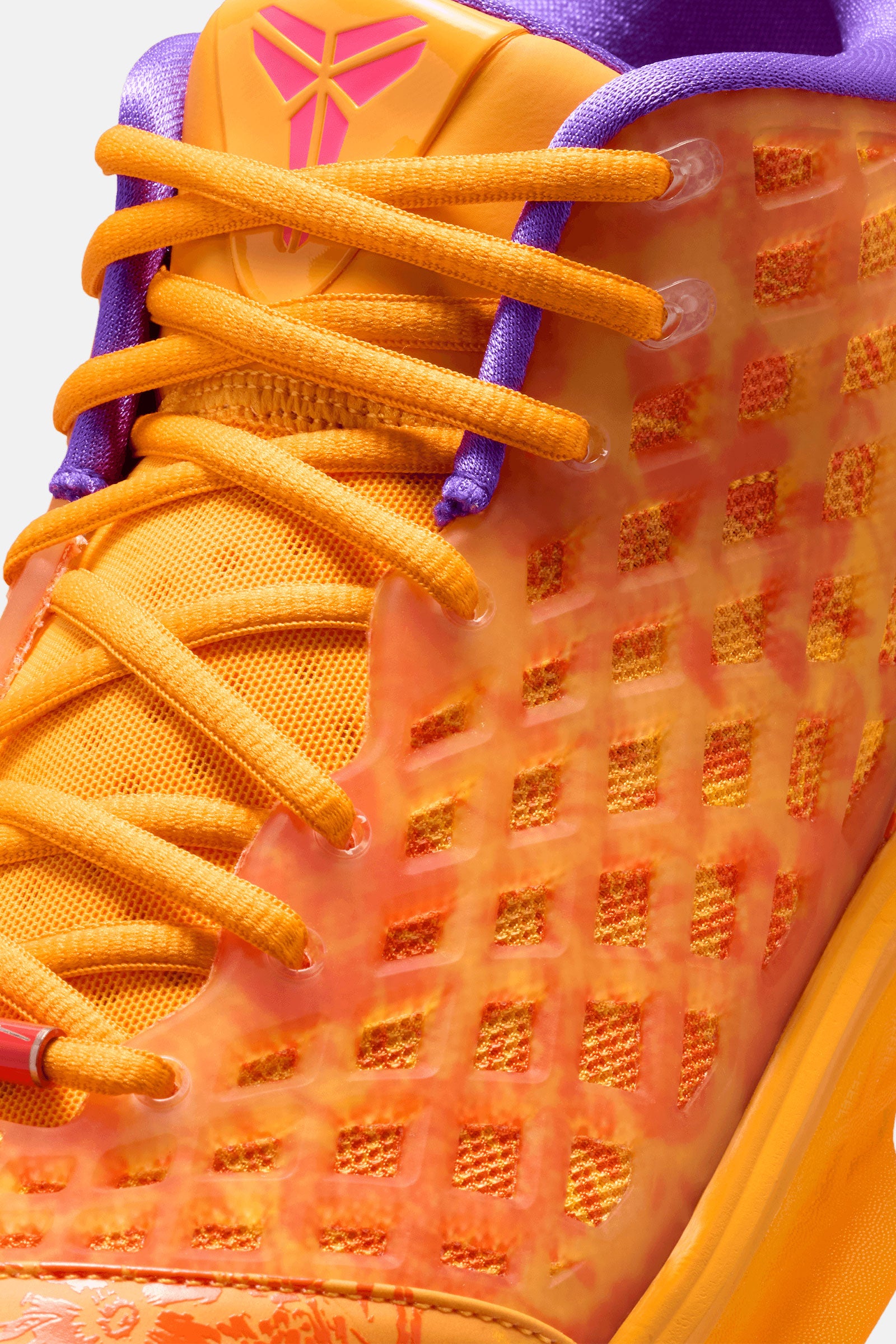 Kobe 3 Low Protro "Mamba Eterno"