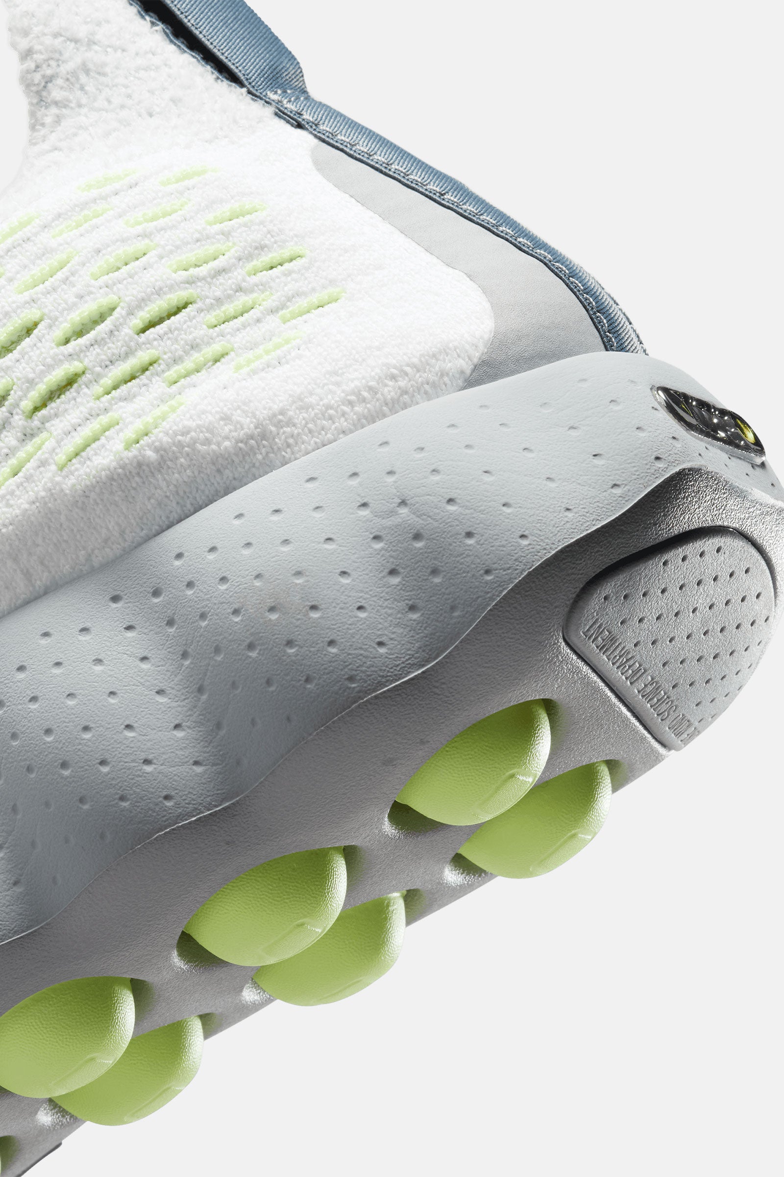 Nike Mind 002 Flyknit