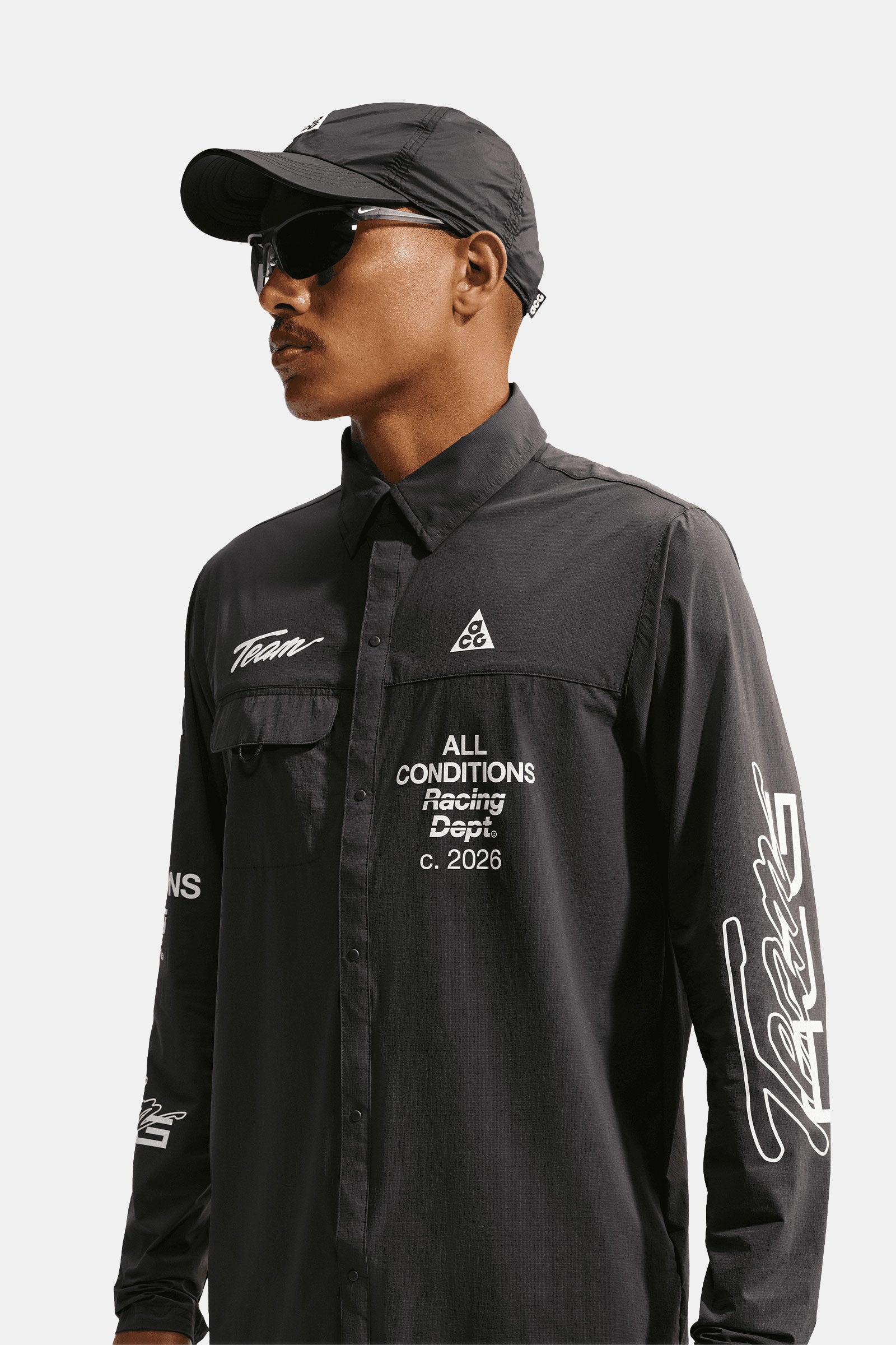 ACG "Aireez" UV-Resistant Button-Up Long Sleeve Graphic Top