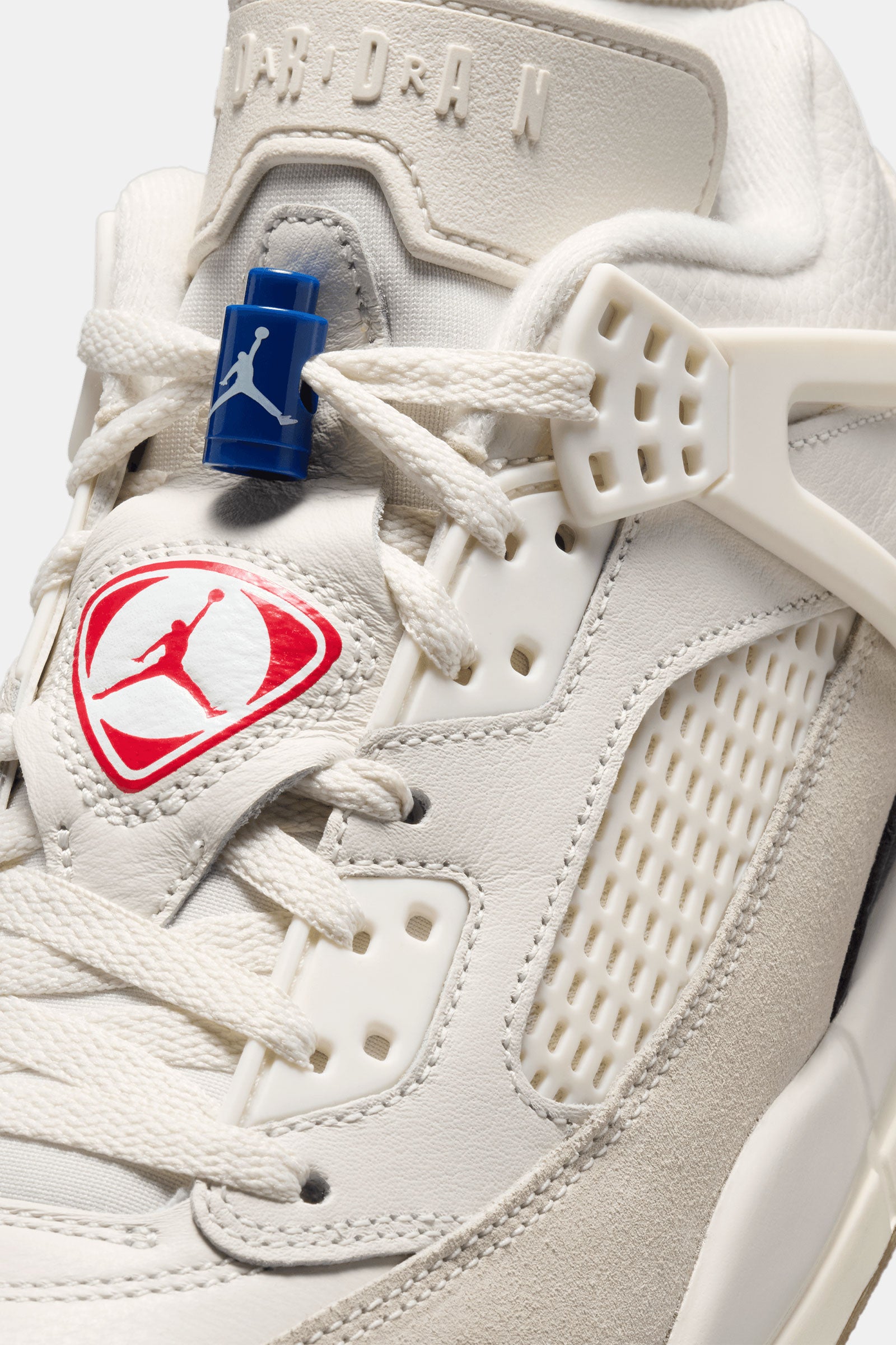 Jordan Spizike Low
