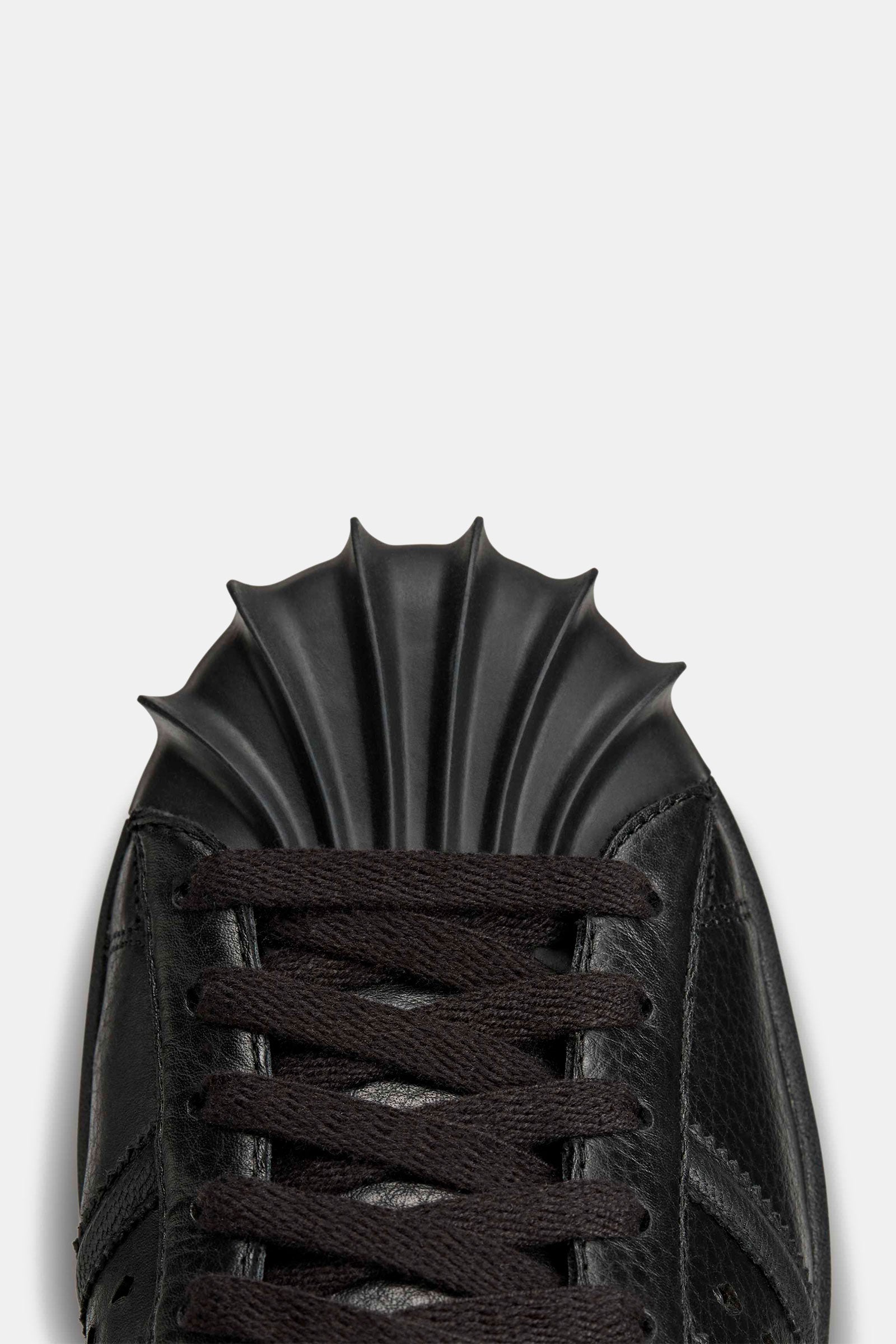 Superstar Vintage "Thug Club"