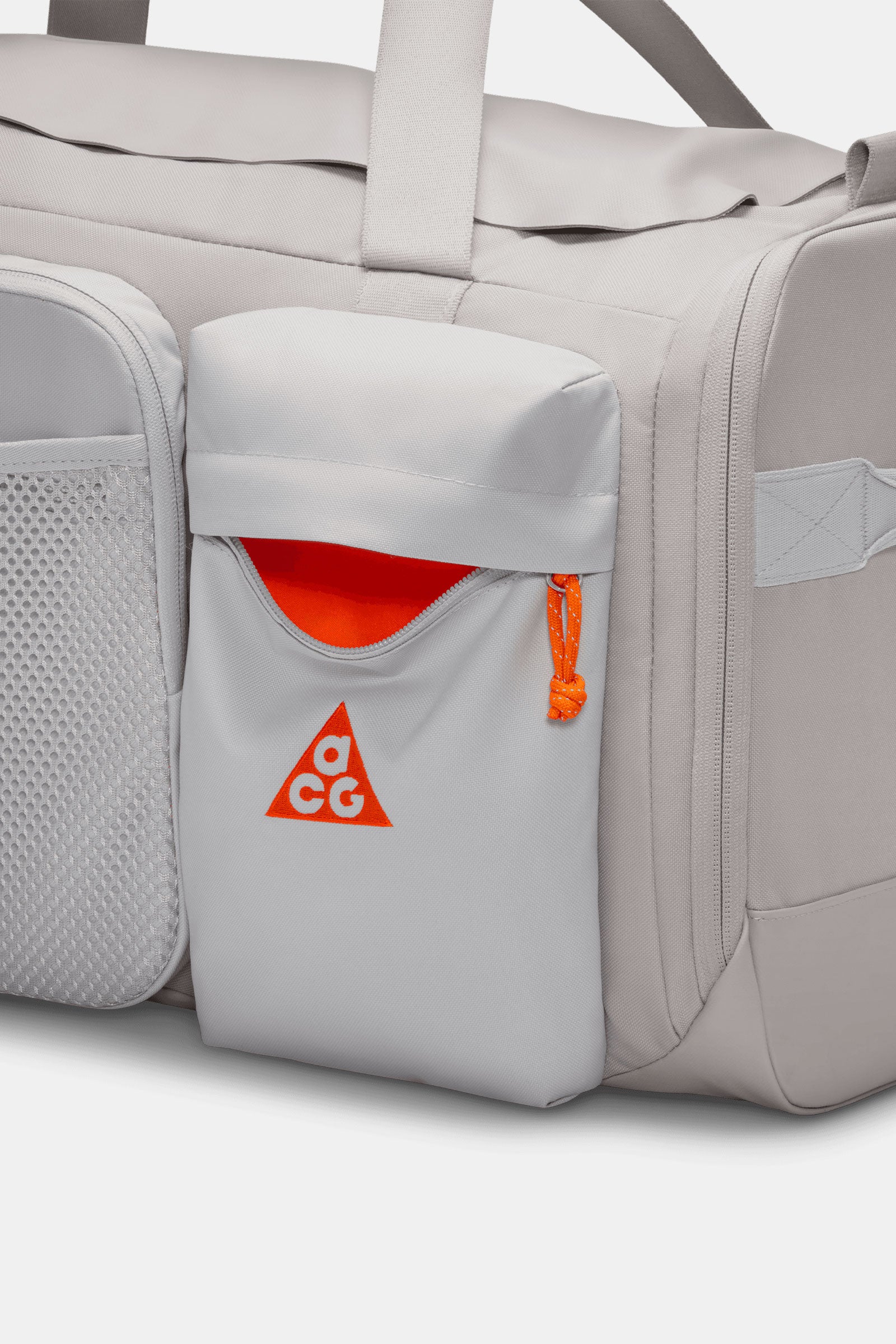 Nike ACG "DAYMAX" Duffle Bag (60L)