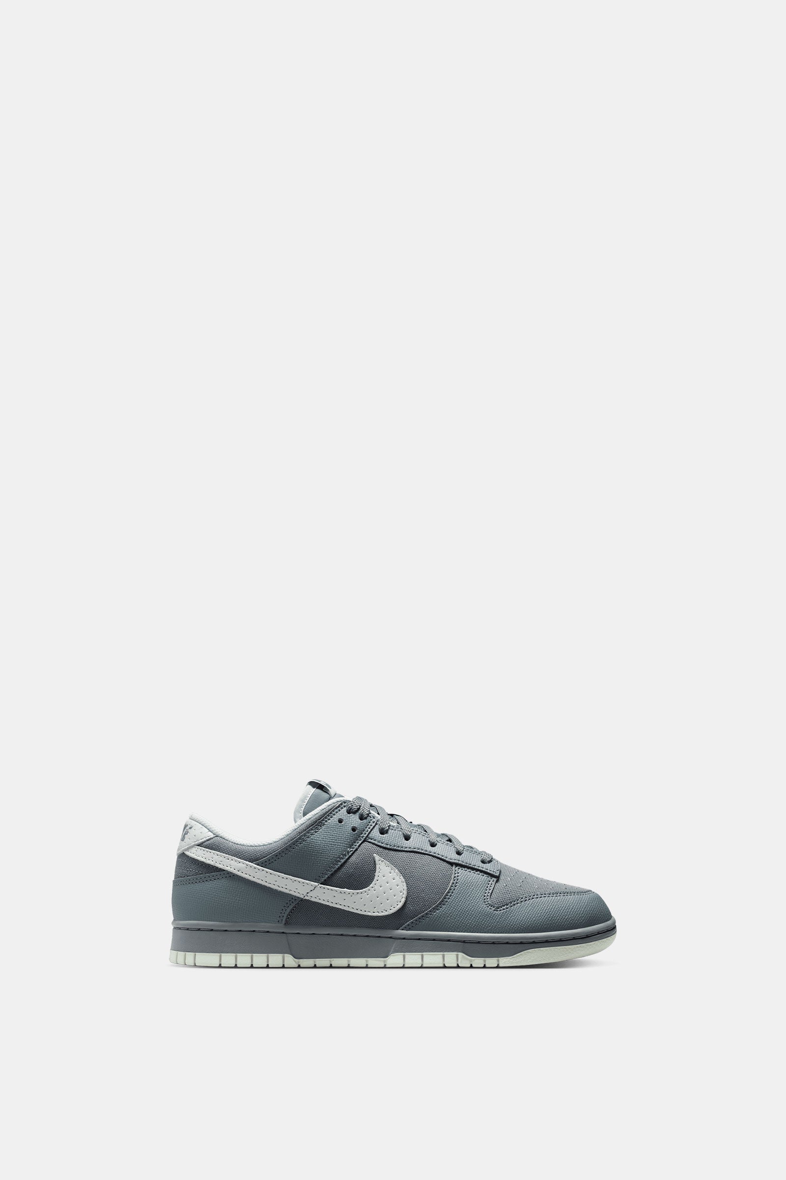 Nike Dunk Low Retro