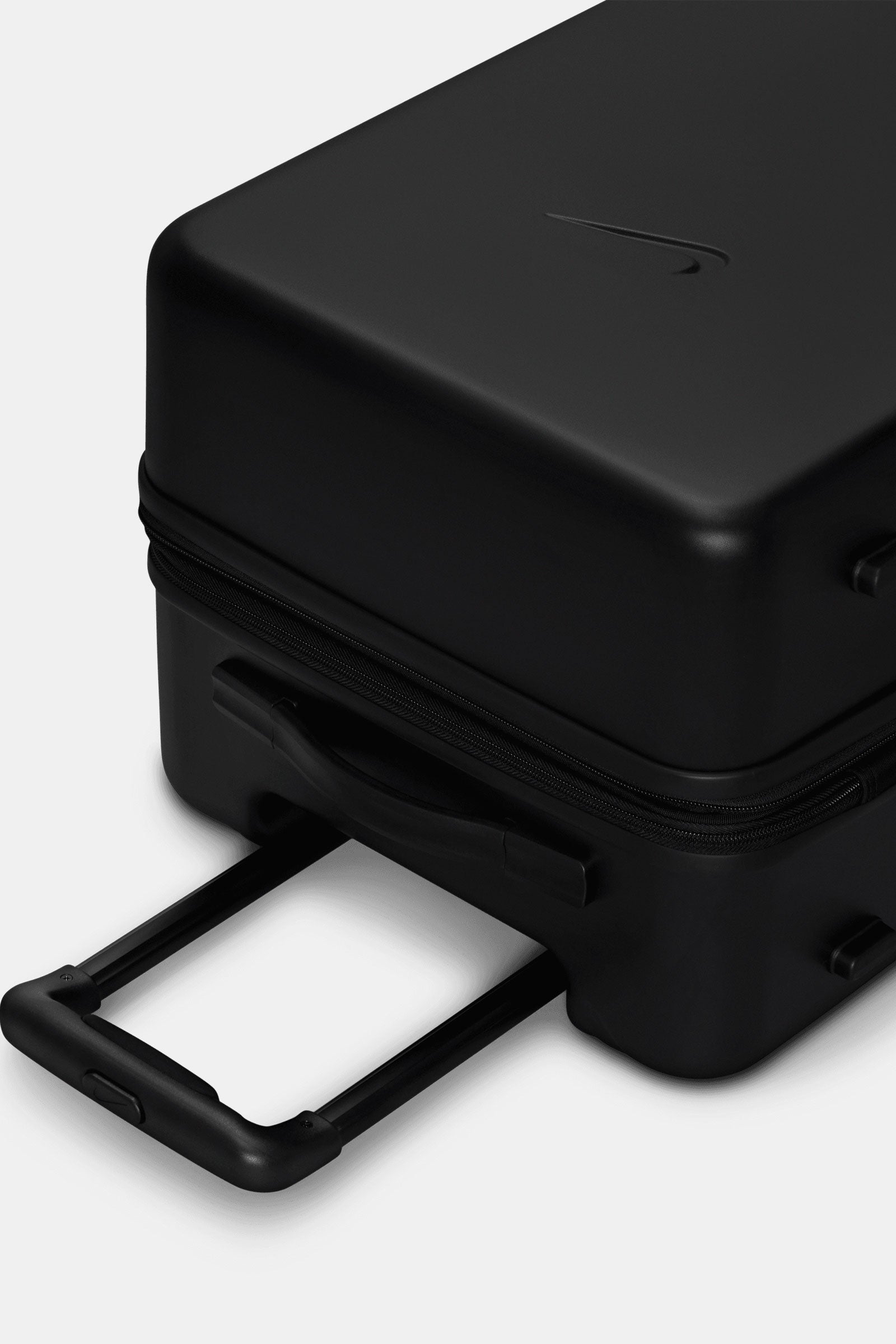 Nike Medium Hardshell Checked Luggage