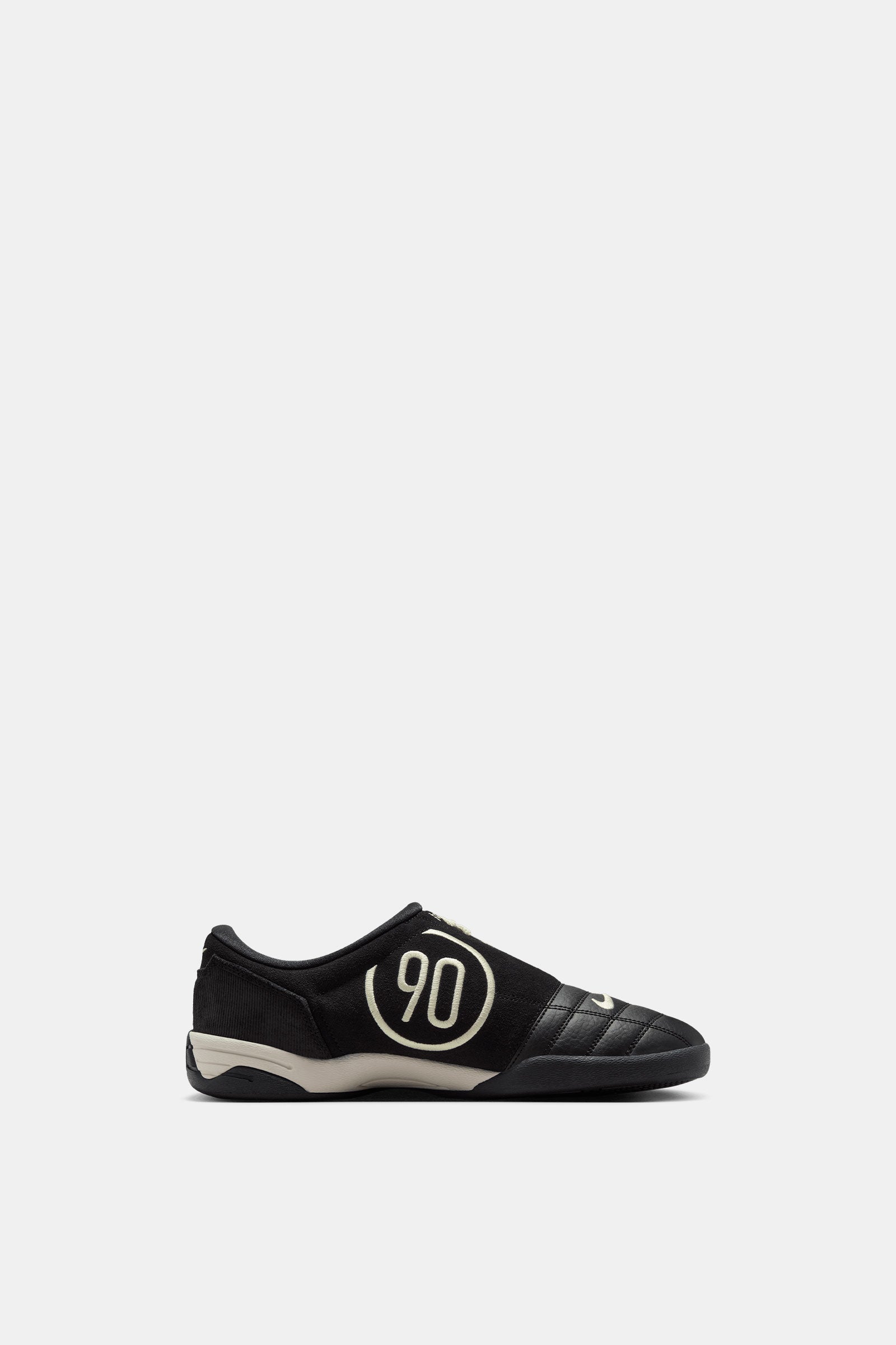 Nike Total 90